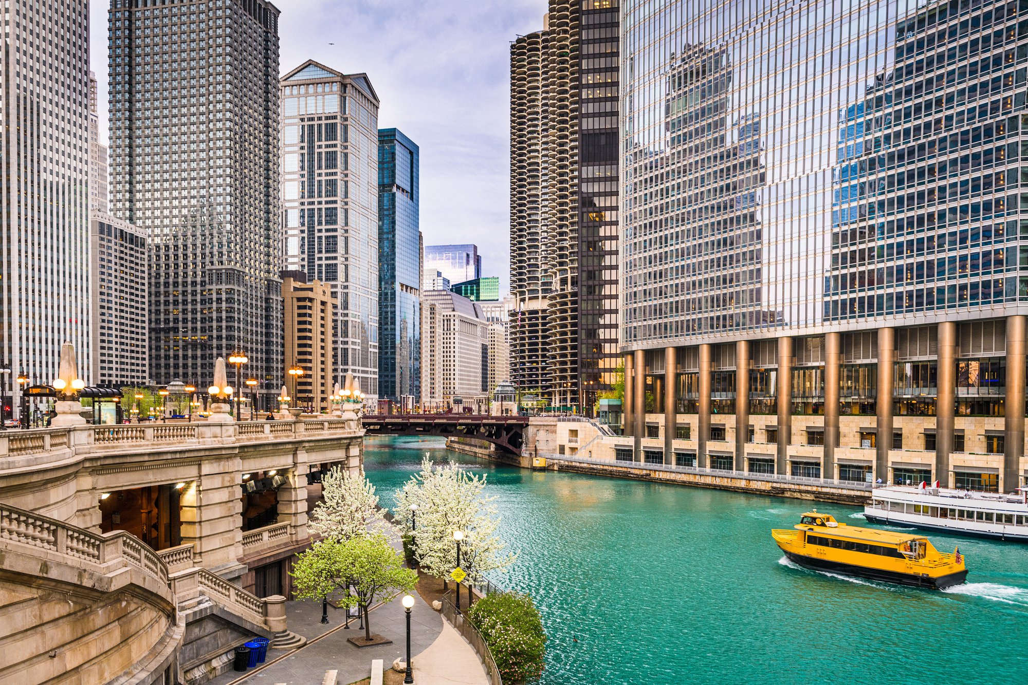 AdobeStock_316407040_Chicago, IL